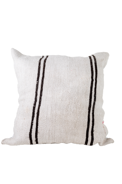 product image of oversized pillow 1 572