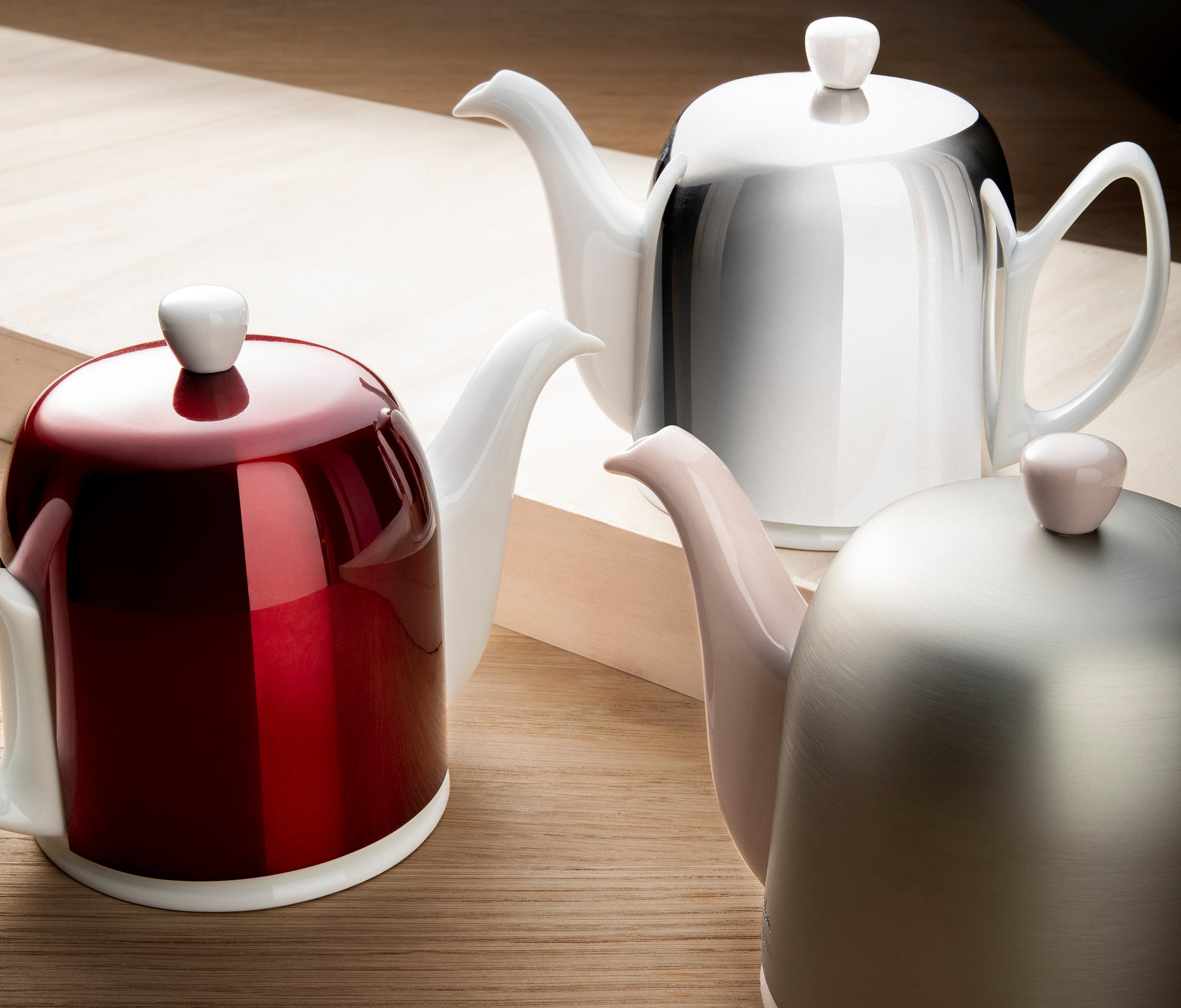 ELLEN'S SOLID COLOR CERAMIC TEAPOTS - 6 cup