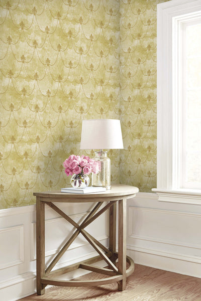 product image for Lys Flower Wallpaper in Gold 13